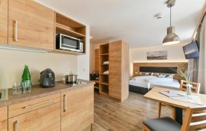 Kuchyň nebo kuchyňský kout v ubytování Moderne Ferienw, Kloesterle + 14 fotografií