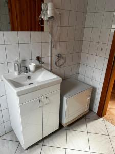 Billede fra billedgalleriet på Ezo Apartmanház Balatonberény i Balatonberény + 28 billeder