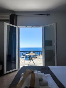 Nespecifikovaný výhled na moře nebo výhled na moře při pohledu z hotelu
