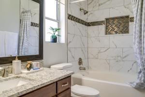 Ένα μπάνιο στο 20 Mi to Dtwn El Paso Pet-Friendly Retreat! +16 φωτογραφίες