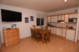 Nhà bếp/bếp nhỏ tại Apartment Spindleruv Mlyn Labska