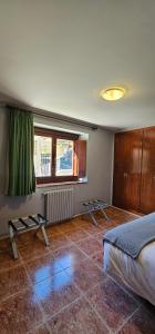 Rúm í herbergi á Apartaments Bonet