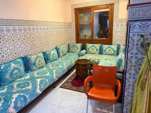 Ruang duduk di Dar El Azzouzi