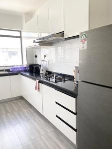 Kuchyň nebo kuchyňský kout v ubytování Staroot Kilimani C1703