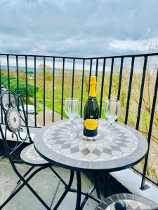 Balkón nebo terasa v ubytování Hamilton House