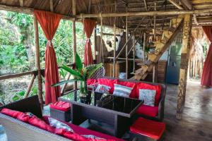 Posedenie v ubytovaní Bungalows India, El Valle, Samana