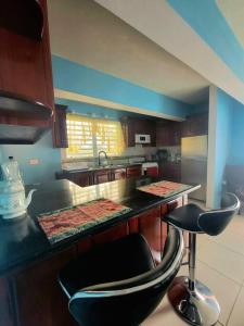 Köök või kööginurk majutusasutuses Seaview Guesthouse Apt #2