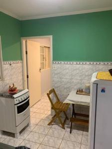Η κουζίνα ή μικρή κουζίνα στο Mini house-Pouso Alto MG