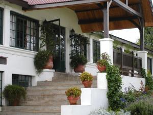 Brackenhurst Conference and Retreat Centre外面的花园