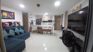 Kuchyň nebo kuchyňský kout v ubytování Apartamento en Ricaurte para descansar y disfrutar