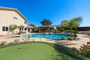 Πισίνα στο ή κοντά στο Chardonnay Charm by AvantStay Luxe Group Retreat w Pool Mins to Wineries