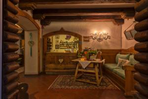 Ruang duduk di Digonera Historic Hotel B&B