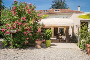Zahrada ubytování Logis Le Printemps Hôtel Restaurant - Montélimar