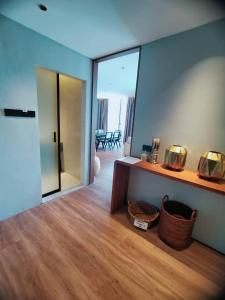Fotografie z fotogalerie ubytování Roxy Beach Resort v destinaci Sematan