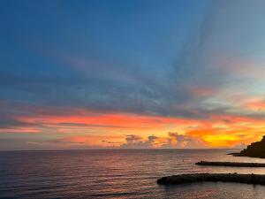 Fotografie z fotogalerie ubytování Heerlijk appartement met prachtig uitzicht op zee! v destinaci Jan Thiel