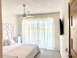 Ένα ή περισσότερα κρεβάτια σε δωμάτιο στο Gorgeous 2 bedroom apartment in Vibe Residence +17 φωτογραφίες