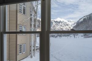 Gallery image of Etta Place 1 by AvantStay Ski In Ski Out Unit w Views of the Slopes in Telluride