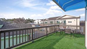 Balkón nebo terasa v ubytování Boeryeong Rainbow Oceanview Pension