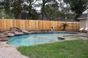 Foto dalla galleria di Luxury Stay Near IAH 3BD 2Bath Office with Amenities a Houston