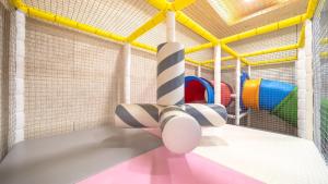 Gallery image of Yeosu Kinolkids Poolvilla in Yeosu