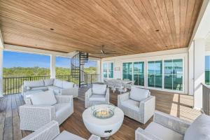 Posezení v ubytování Sunset Pointe 30A by AvantStay Gulf Views Carriage Pool