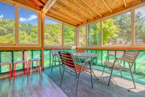 Gallery image of Gapyeong Swimteo Pet Pension in Gapyeong +4 photos