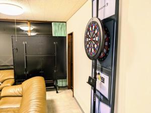 Imagine din galeria proprietății レインボーヒルズ 熱海 #ダーツ #卓球 #サウナ #バーベキュー în Atami