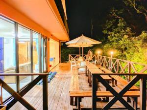 Imagine din galeria proprietății レインボーヒルズ 熱海 #ダーツ #卓球 #サウナ #バーベキュー în Atami