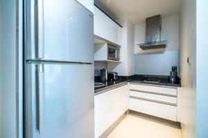 Η κουζίνα ή μικρή κουζίνα στο Pool view studio at Nakalay Palm by Lofty