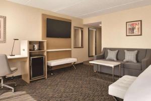 Φωτογραφία από το άλμπουμ του Wyndham Garden Conference Center Champaign - Urbana σε Champaign +19 φωτογραφίες