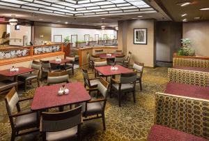 Posezení v ubytování Radisson Hotel Bismarck