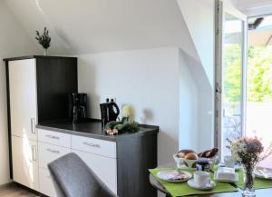 Η κουζίνα ή μικρή κουζίνα στο NEU! Ferienwohnung Weitblick Jever
