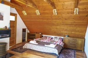 Postel nebo postele na pokoji v ubytování Askaro, Kazimierz Dolny