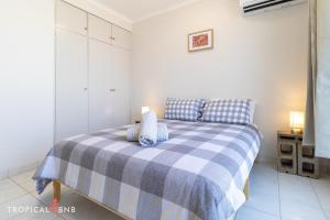 Kookaburra Suite 2 Bed Apt Walk To Foreshore客房内的一张或多张床位