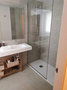 Bilik mandi di Casa Hart Benahavis
