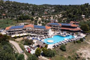 Bazén v ubytování Hotel Makednos nebo v jeho okolí