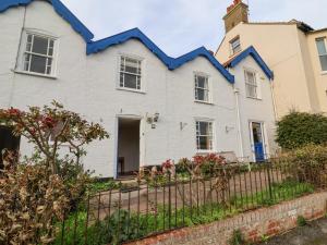 En have udenfor Iona Cottage