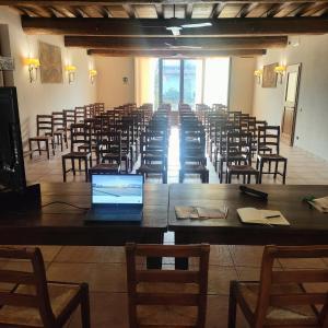 TV a/nebo společenská místnost v ubytování Agriturismo borgo del mincio