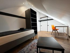 Fotografie z fotogalerie ubytování 120m² Apartment nahe A1 - 4 Schlafzimmern - 2 Bäder - große Wohnküche - Grillplatz - Parkplatz v destinaci Siek