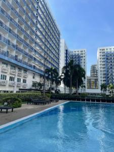 Kolam renang di atau dekat dengan Great Stay in Manila