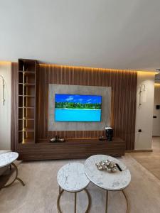 Μια τηλεόραση ή/και κέντρο ψυχαγωγίας στο Appartement Casablanca Ghandi