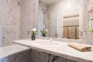 Koupelna v ubytování eee Hotel Perg + 27 fotografií