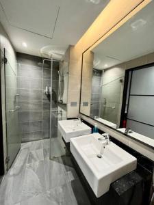 Vannituba majutusasutuses #221 M101 Dang Wangi KLCC View Pool By Livin