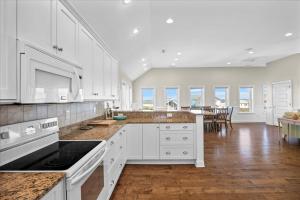 Kuchyň nebo kuchyňský kout v ubytování Sea Cabbage