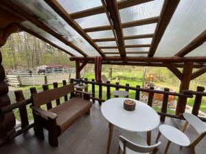 A balcony or terrace at Ranč pod Sninským kameňom