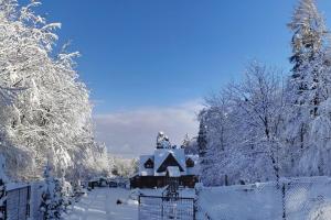 Ranč pod Sninským kameňom during the winter