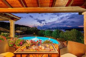 Πισίνα στο ή κοντά στο Villa Brandinchi