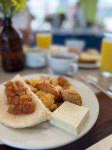 Φαγητό σε αυτό το ξενοδοχείο ή κάπου εκεί κοντά