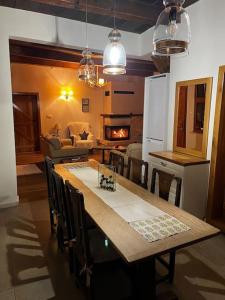 Η κουζίνα ή μικρή κουζίνα στο Hilib Cottage Retreat