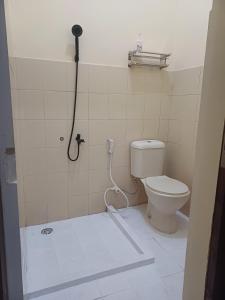 Ένα μπάνιο στο M2 Homestay Jogja